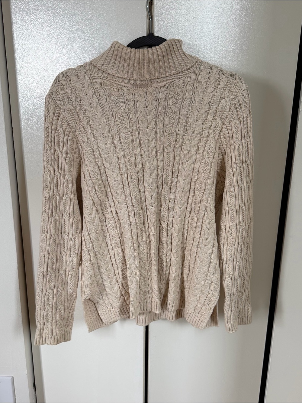 Jeane Pierre Cable Knit Turtleneck Sweater - Cream/Tan